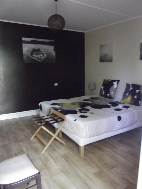 Les Gues Rivieres Bed & Breakfast Pujols  Luaran gambar
