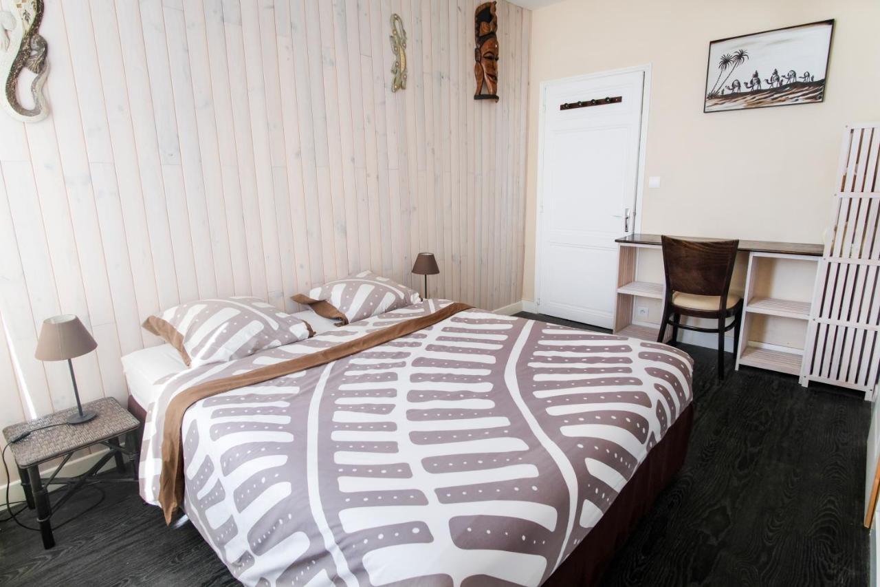 Les Gues Rivieres Bed & Breakfast Pujols  Luaran gambar
