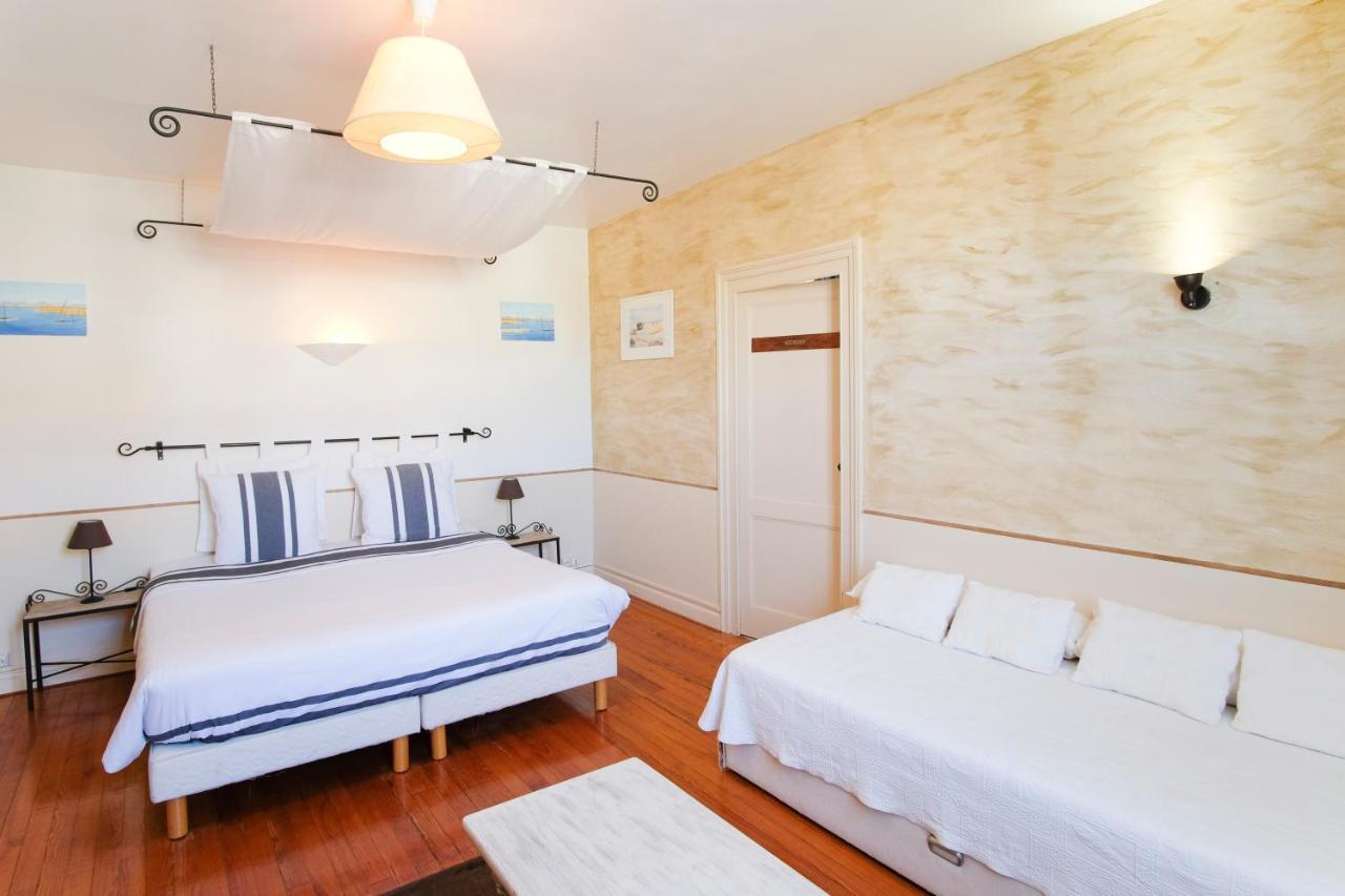 Les Gues Rivieres Bed & Breakfast Pujols  Luaran gambar