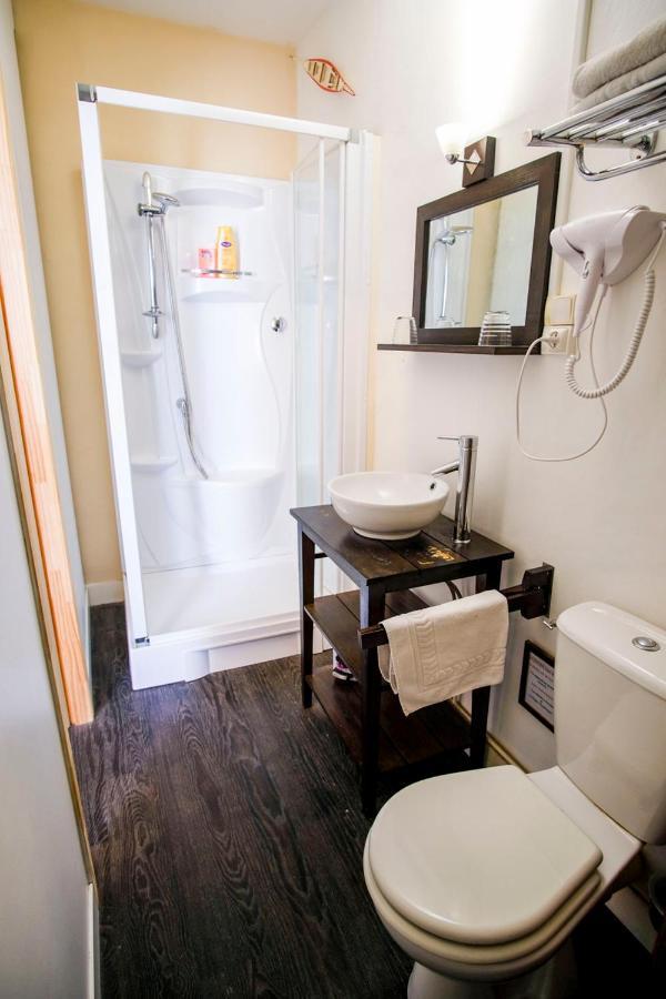 Les Gues Rivieres Bed & Breakfast Pujols  Luaran gambar