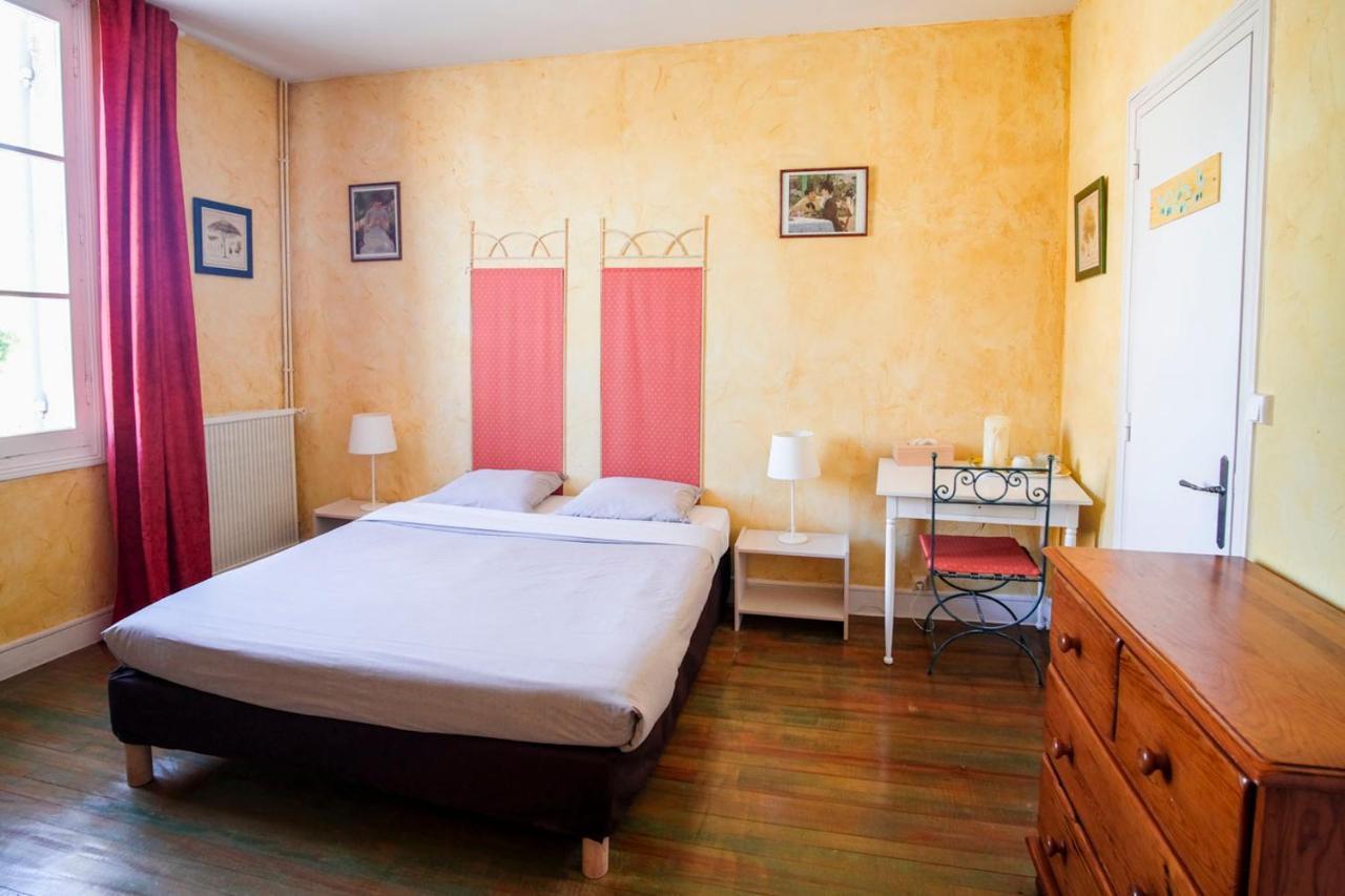 Les Gues Rivieres Bed & Breakfast Pujols  Luaran gambar