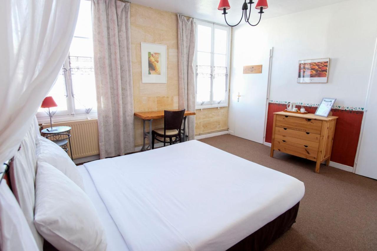 Les Gues Rivieres Bed & Breakfast Pujols  Luaran gambar