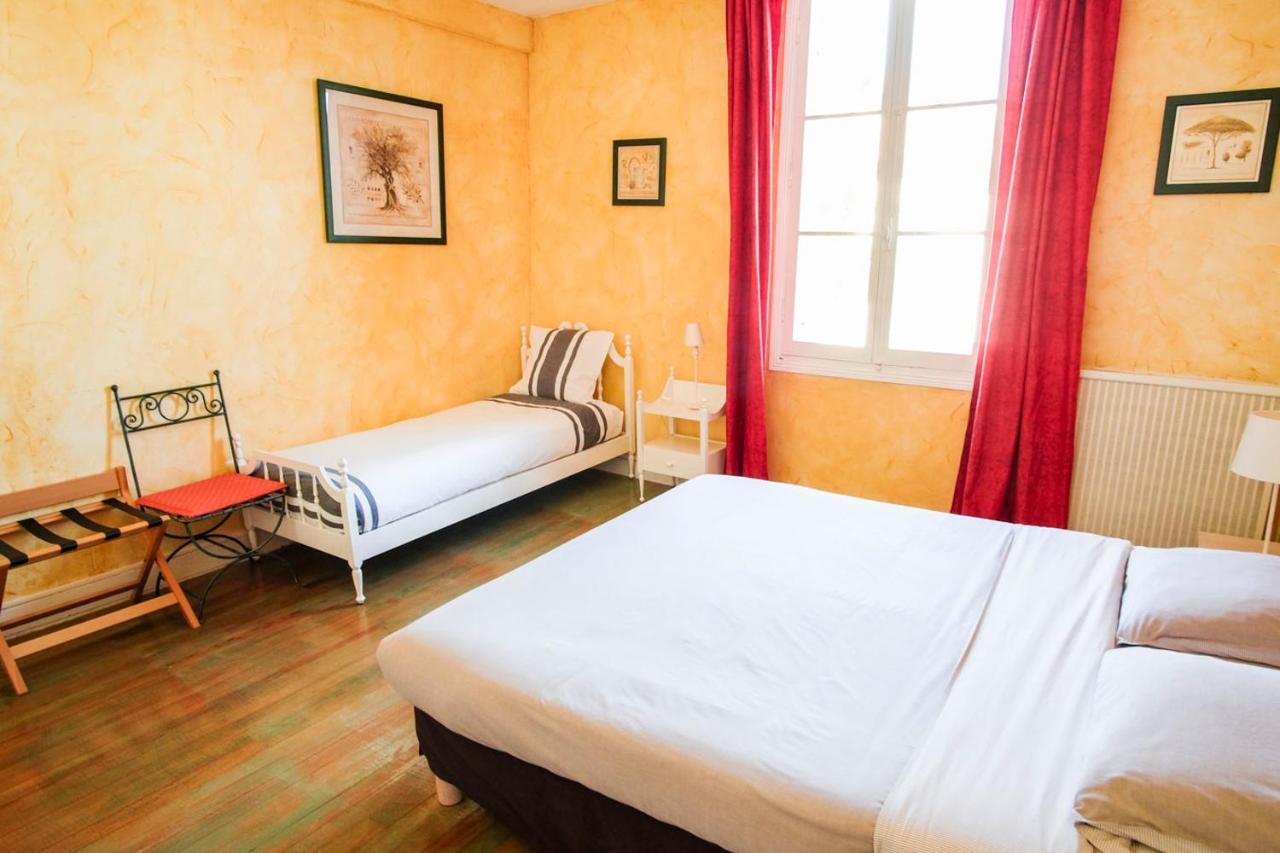 Les Gues Rivieres Bed & Breakfast Pujols  Luaran gambar