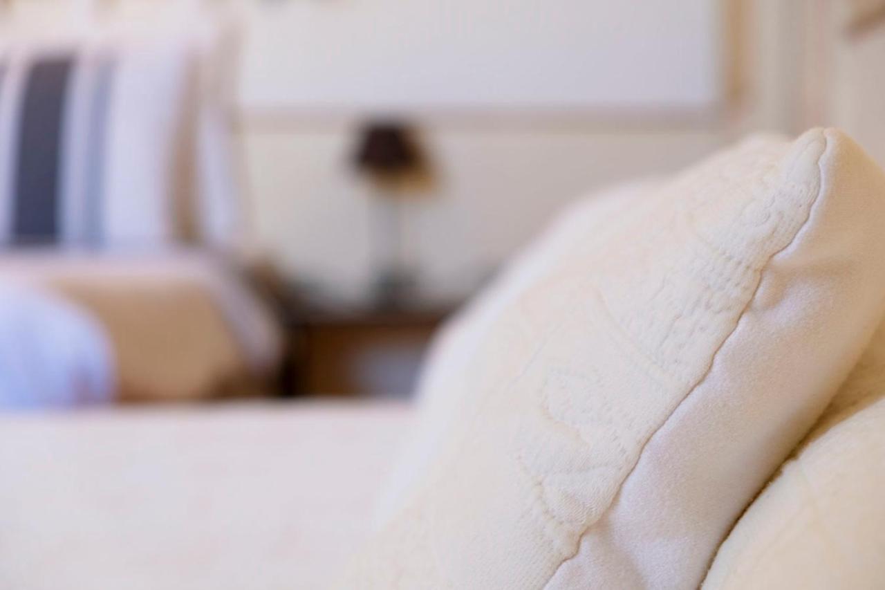 Les Gues Rivieres Bed & Breakfast Pujols  Luaran gambar